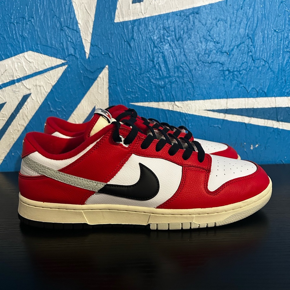 Nike Dunk Low Split Chicago - Picture 3 of 8